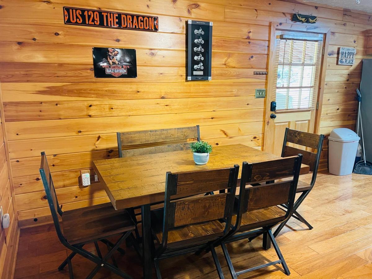 Smoky Mountain Enchanting Haven 3Br2Ba Cabin Sevierville Exterior photo