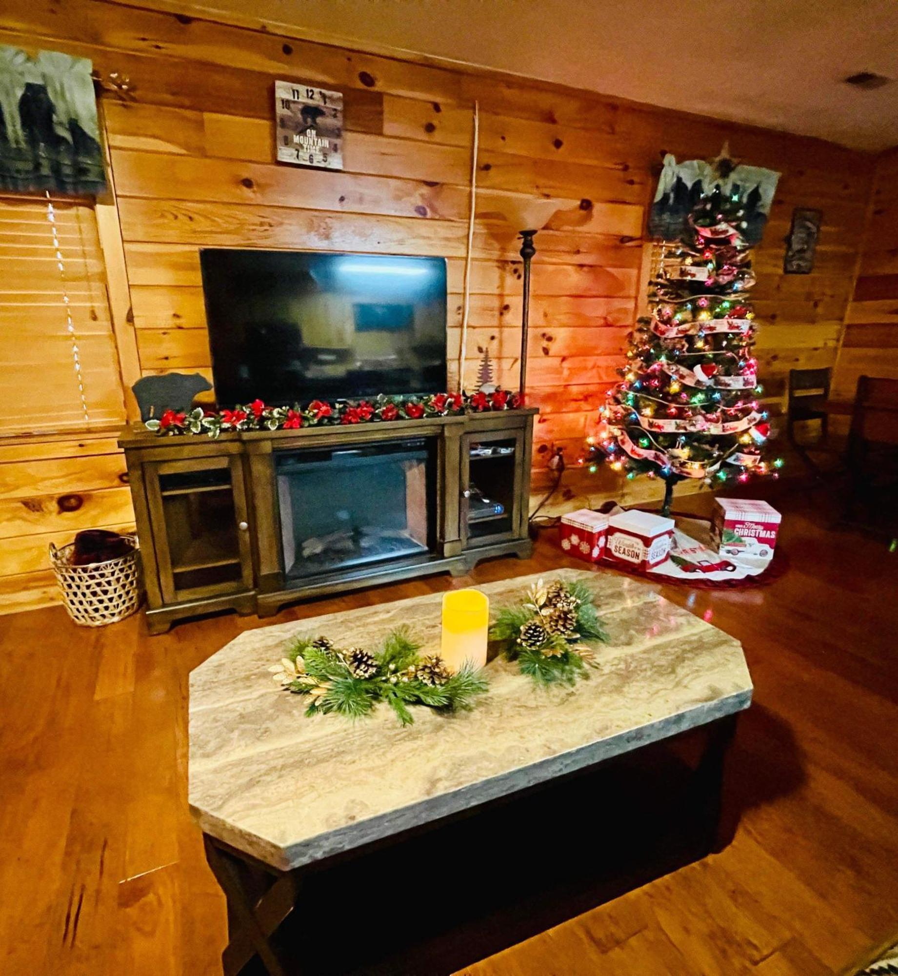 Smoky Mountain Enchanting Haven 3Br2Ba Cabin Sevierville Exterior photo