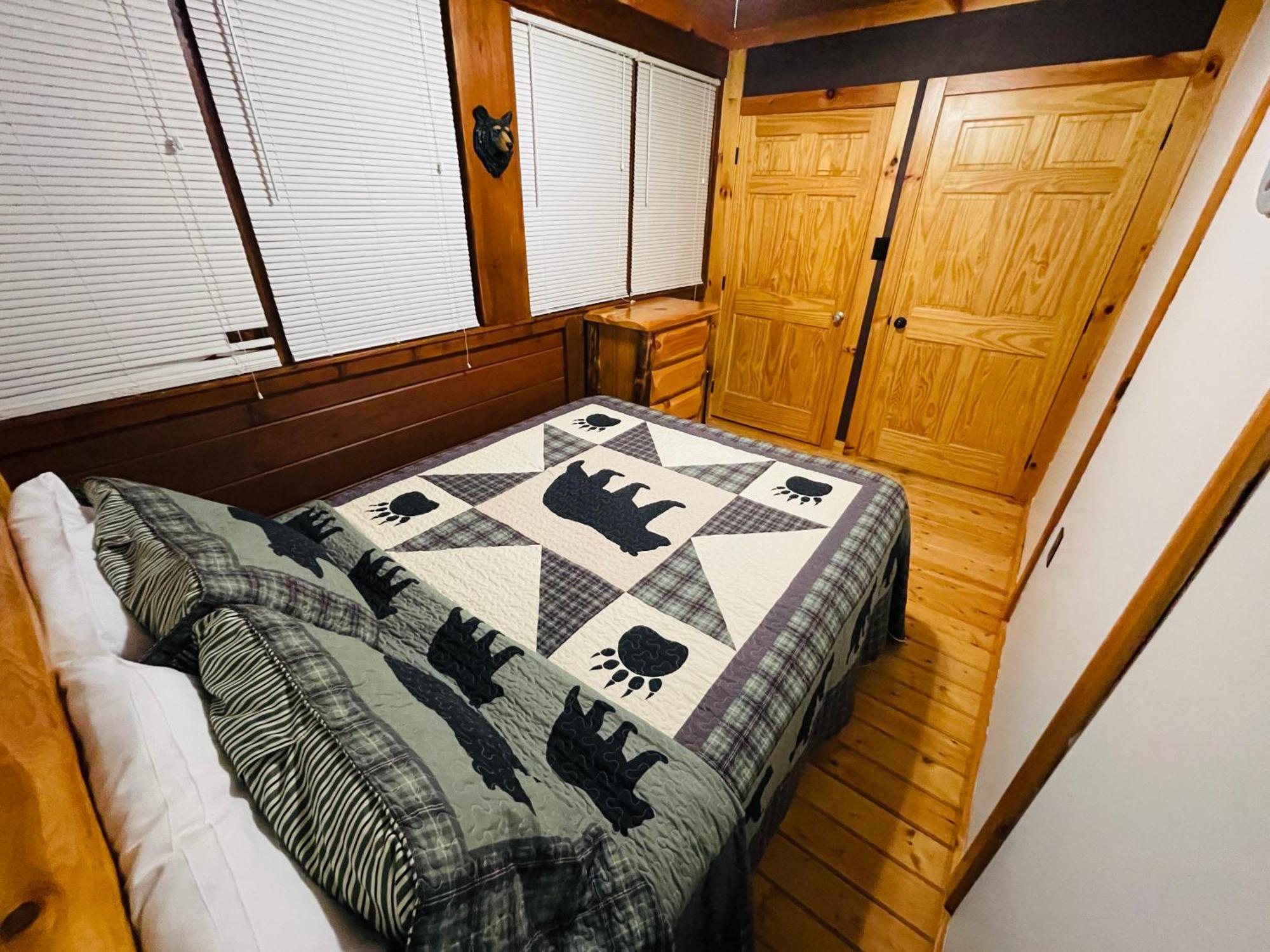 Smoky Mountain Enchanting Haven 3Br2Ba Cabin Sevierville Exterior photo