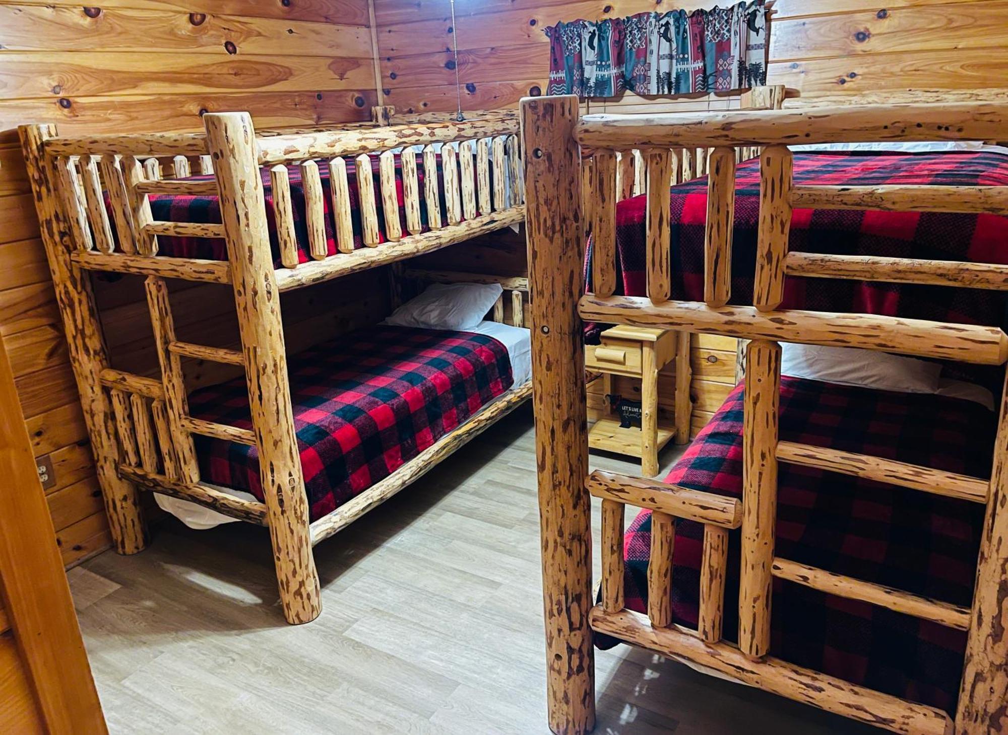 Smoky Mountain Enchanting Haven 3Br2Ba Cabin Sevierville Exterior photo